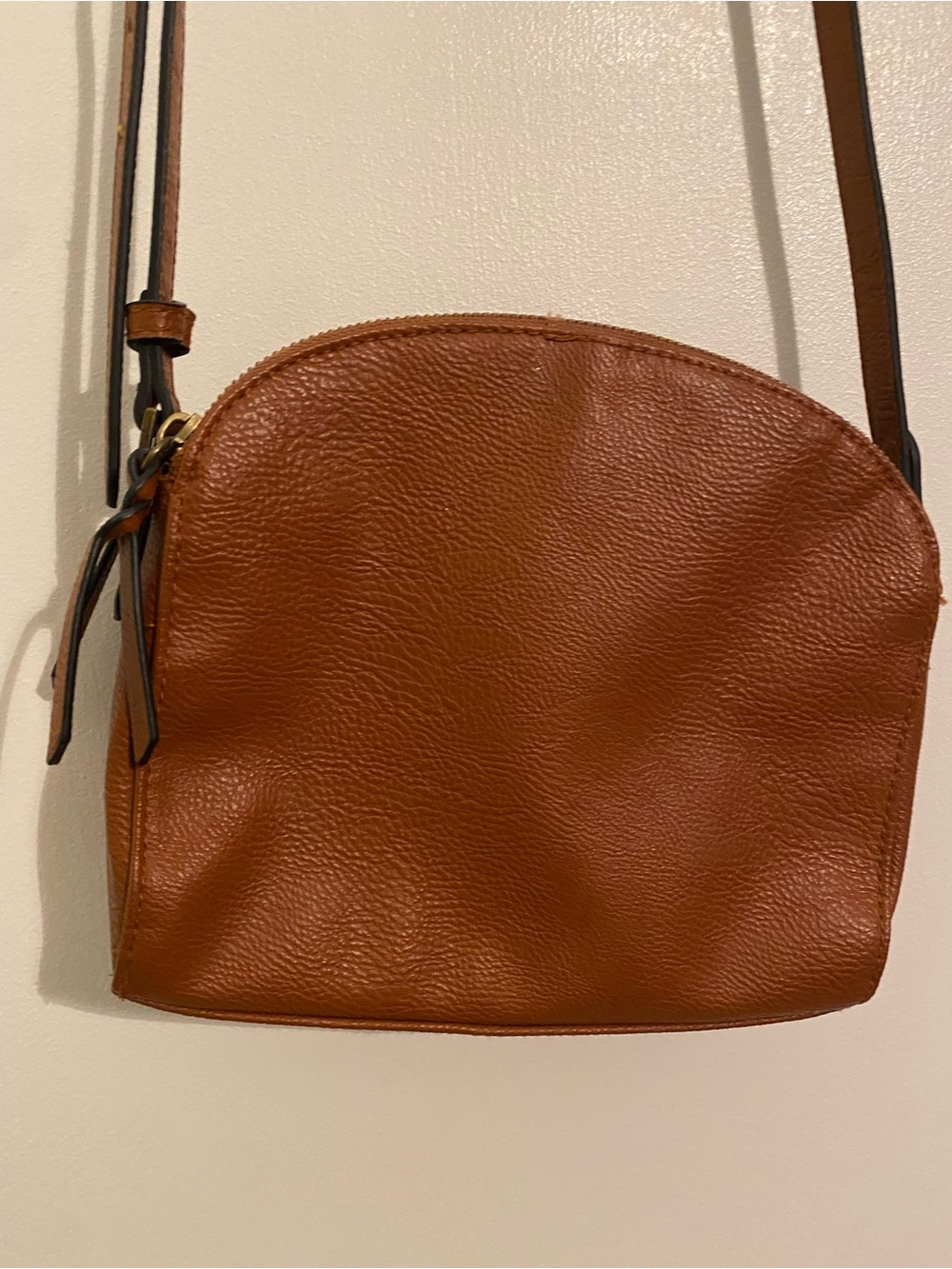 Universal Thread Tan Brown Pebbled Leather Crossbody